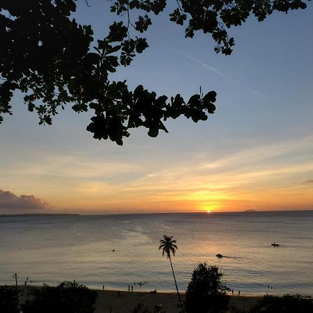 Aguadilla Breeze Apt In Gated Complex 8 Minute Walk To Crashboat Beach Exteriör bild