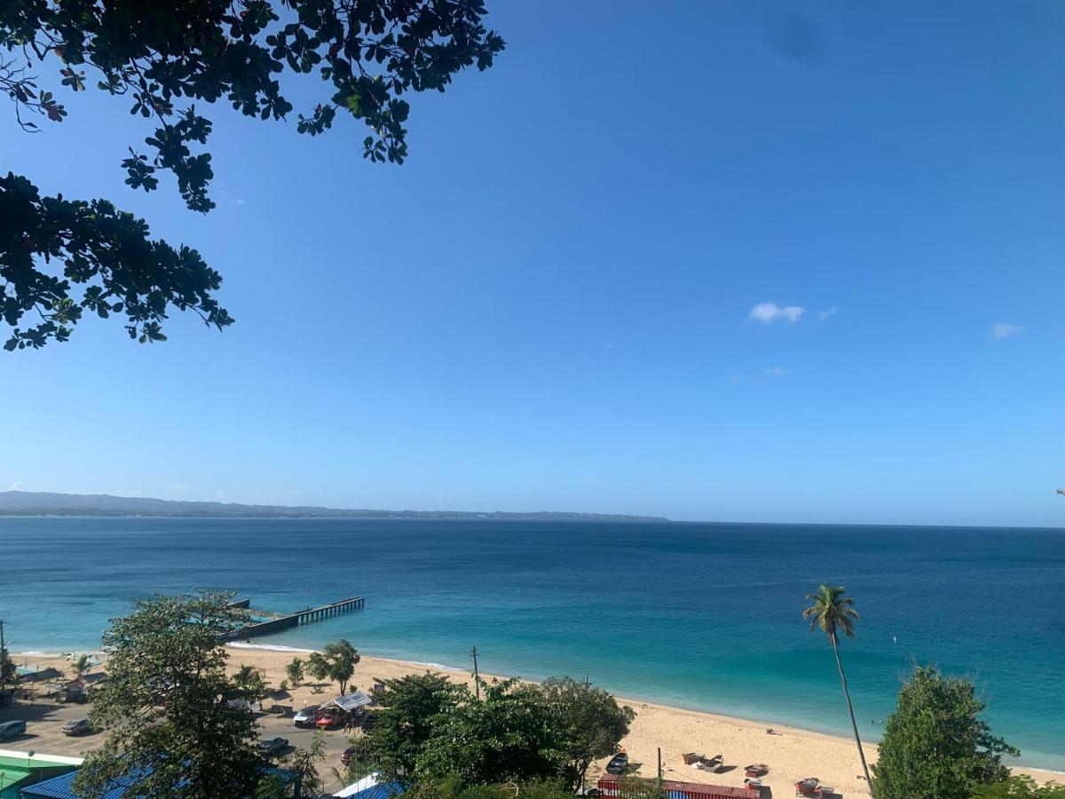 Aguadilla Breeze Apt In Gated Complex 8 Minute Walk To Crashboat Beach Exteriör bild